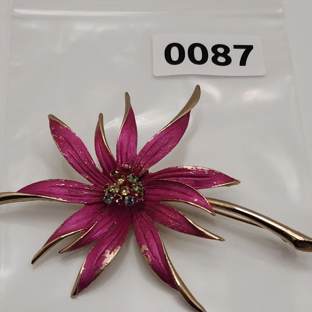 Vintage Magenta Enamel Flower Brooch Mod Pop Art Rhinestone Center Large 4.25